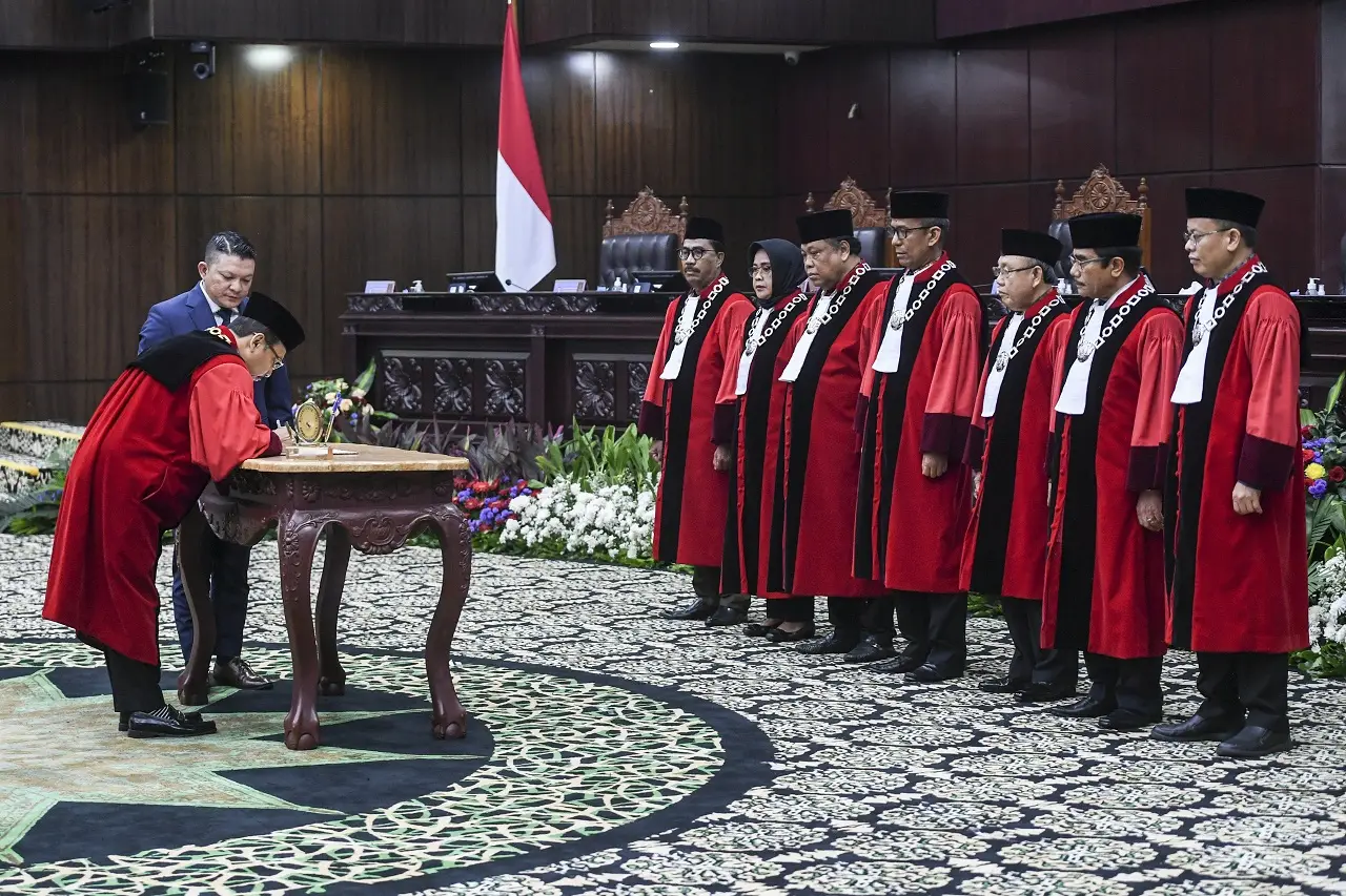Gantikan Anwar Usman,...