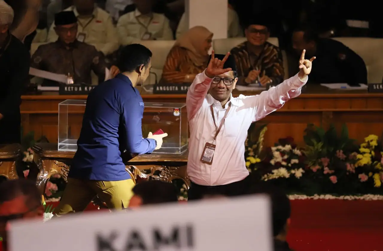 Ambil Nomor Urut, Ganjar-Mahfud...
