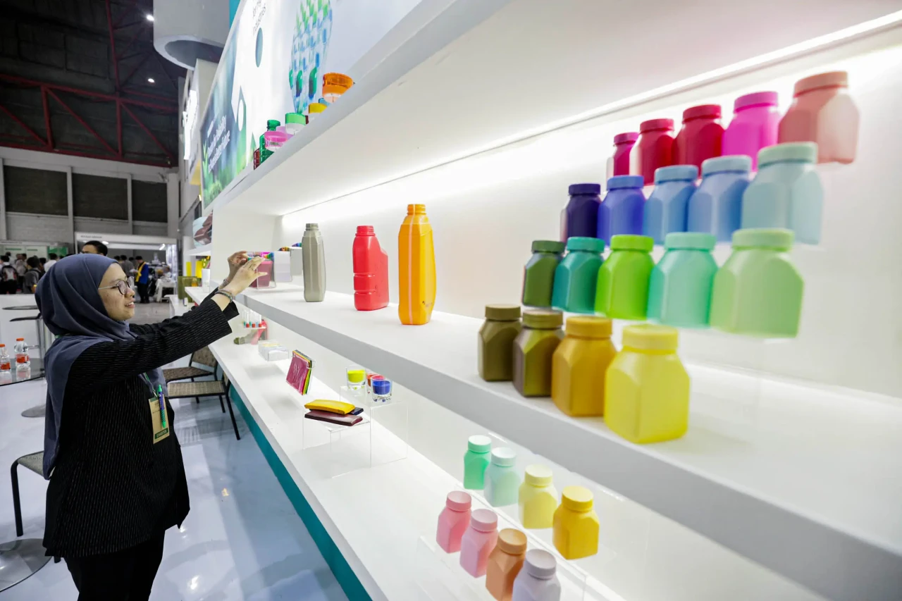Pembukaan Pameran Plastics...