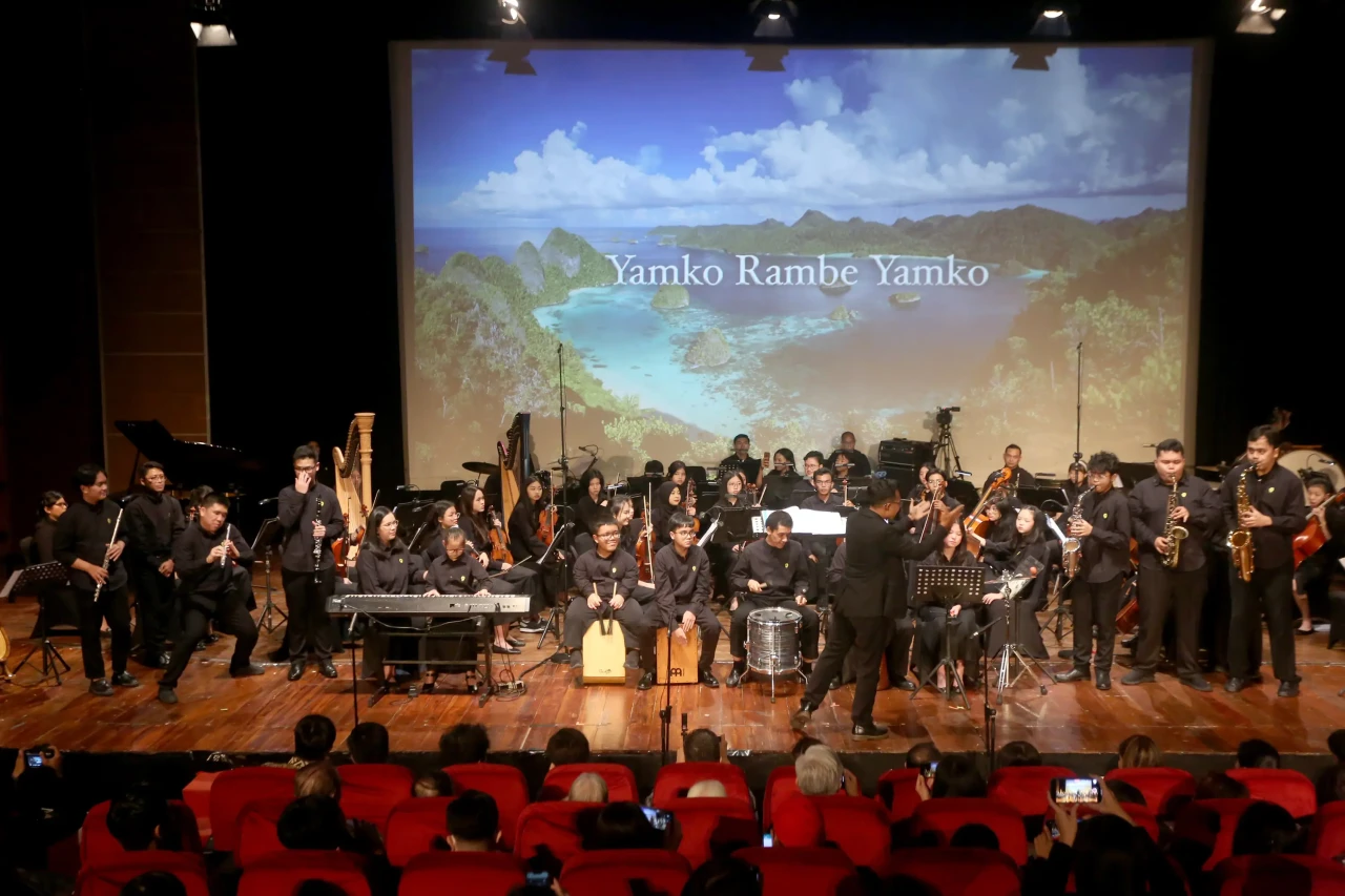 Konser Orchestra A Night...