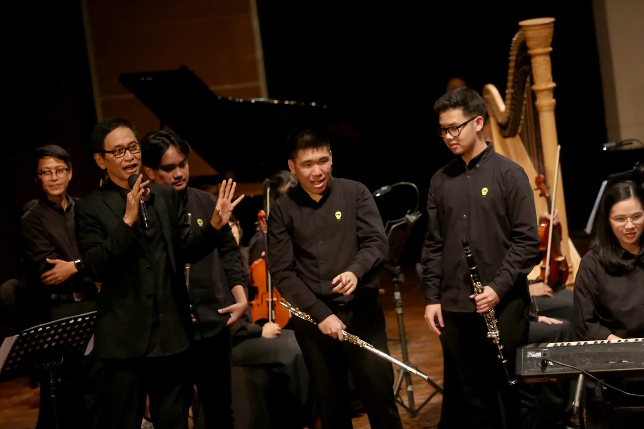 Konser Orchestra A Night...