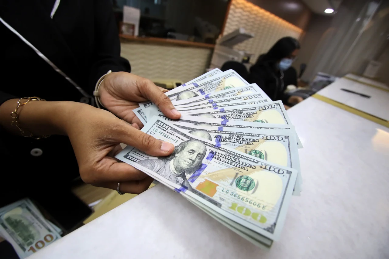 Rupiah Ditutup Menguat...