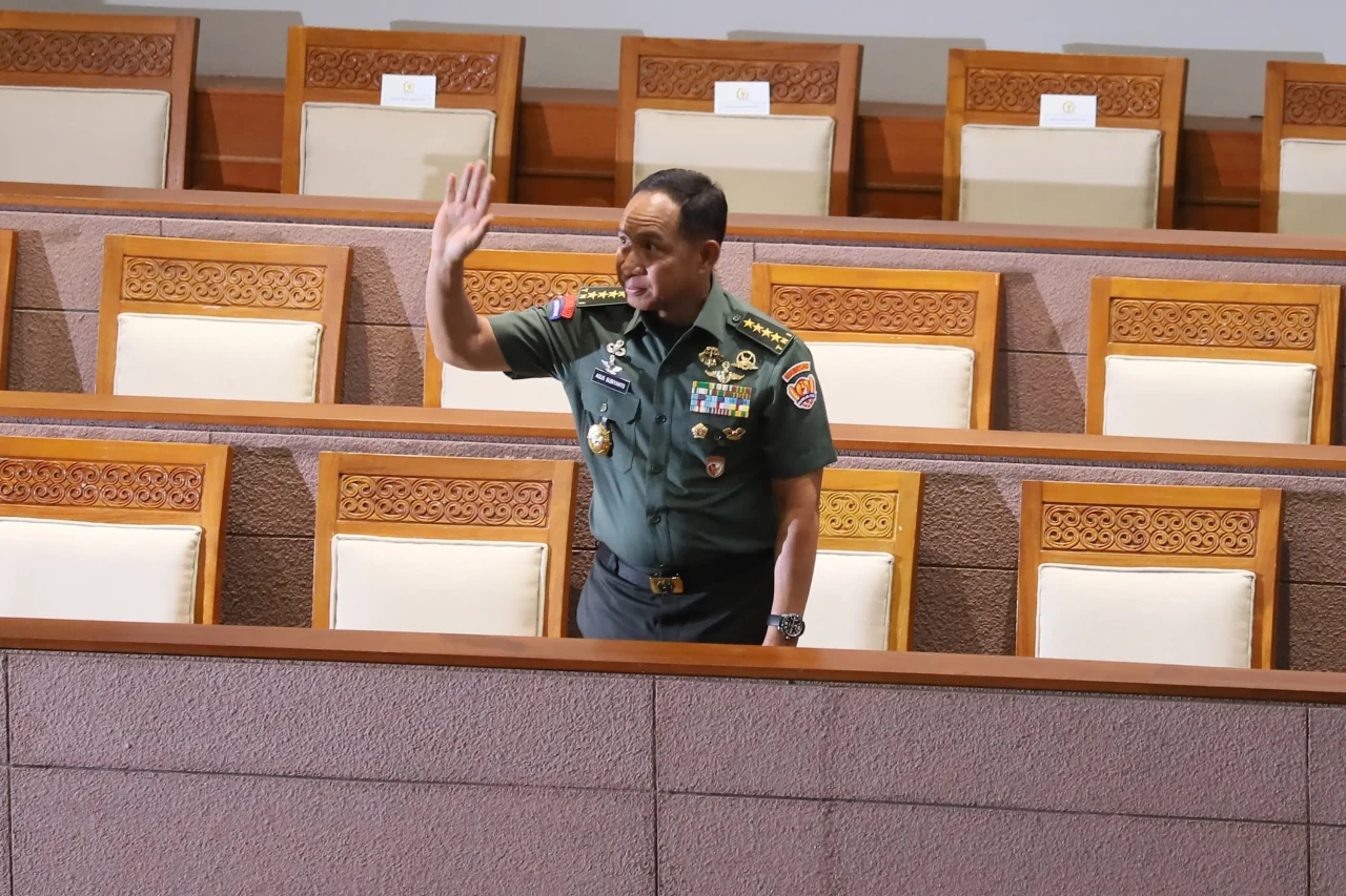 DPR Tetapkan Agus Subiyanto...