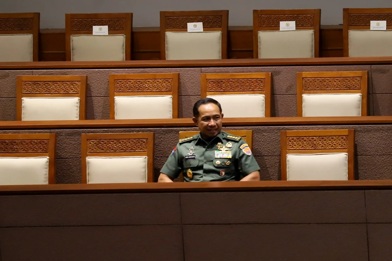 DPR Tetapkan Agus Subiyanto...