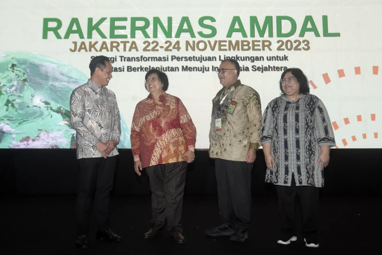 Menteri LHK Siti Nurbaya...