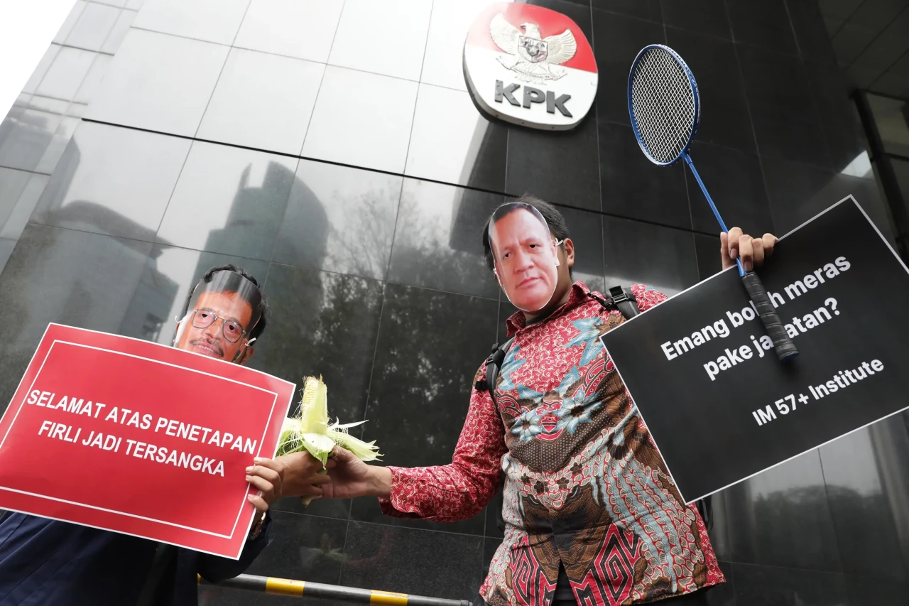 Aksi Teatrikal Koalisi...