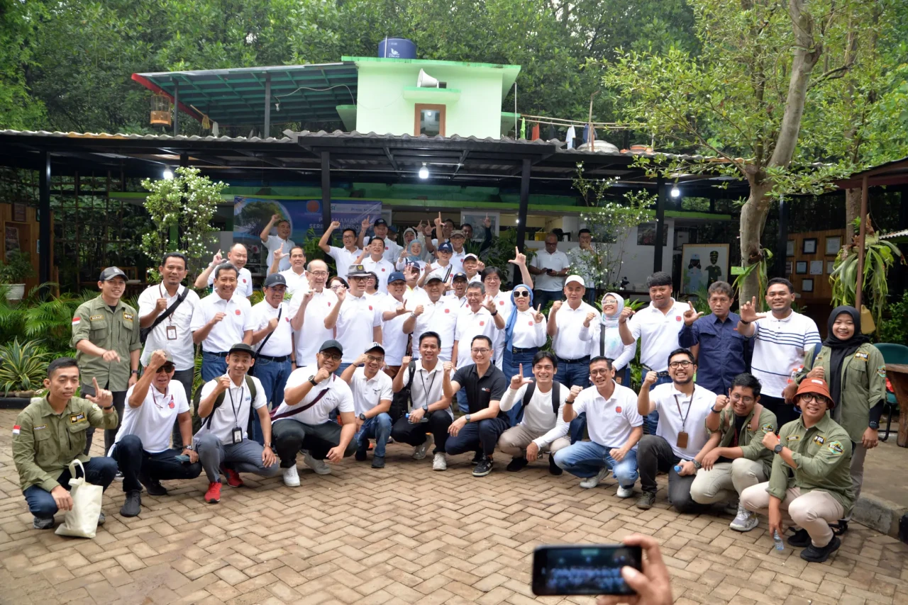 Tanam 1.000 Mangrove,...