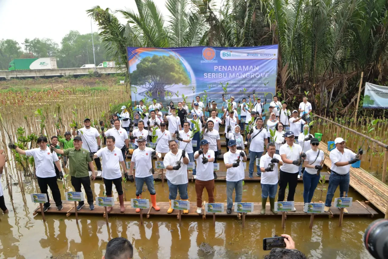 Tanam 1.000 Mangrove,...