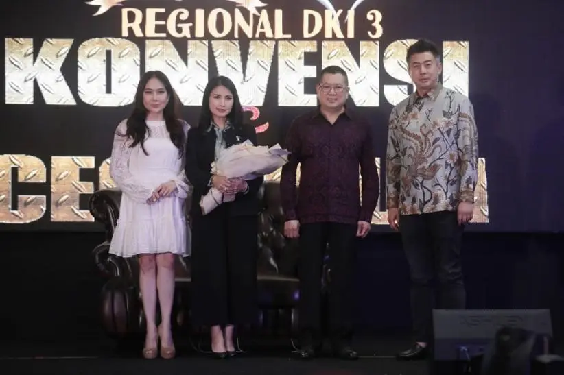 HT Menjadi Pembicara...
