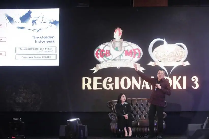 HT Menjadi Pembicara...