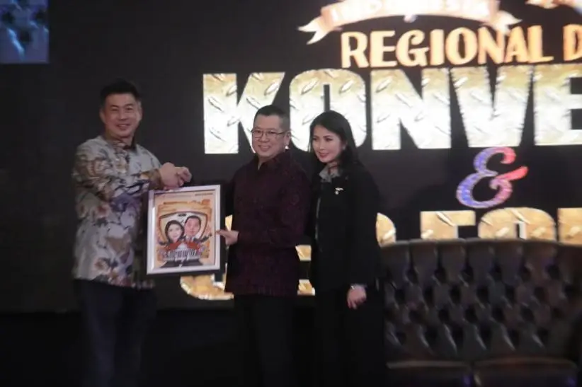 HT Menjadi Pembicara...