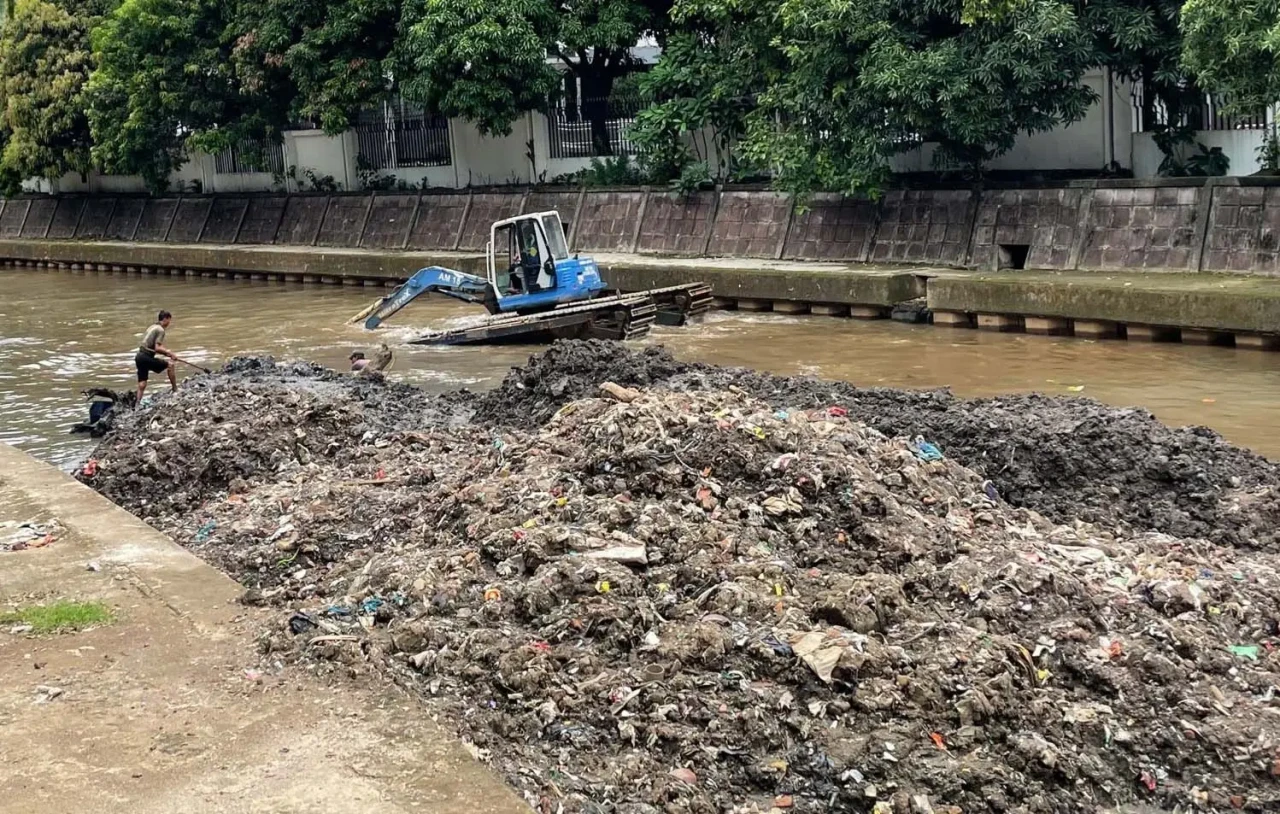 Cegah Banjir, Lumpur...