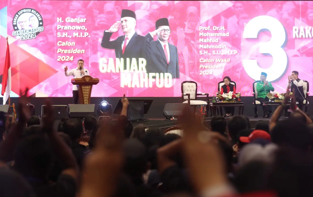 Rakornas Relawan Ganjar-Mahfud...
