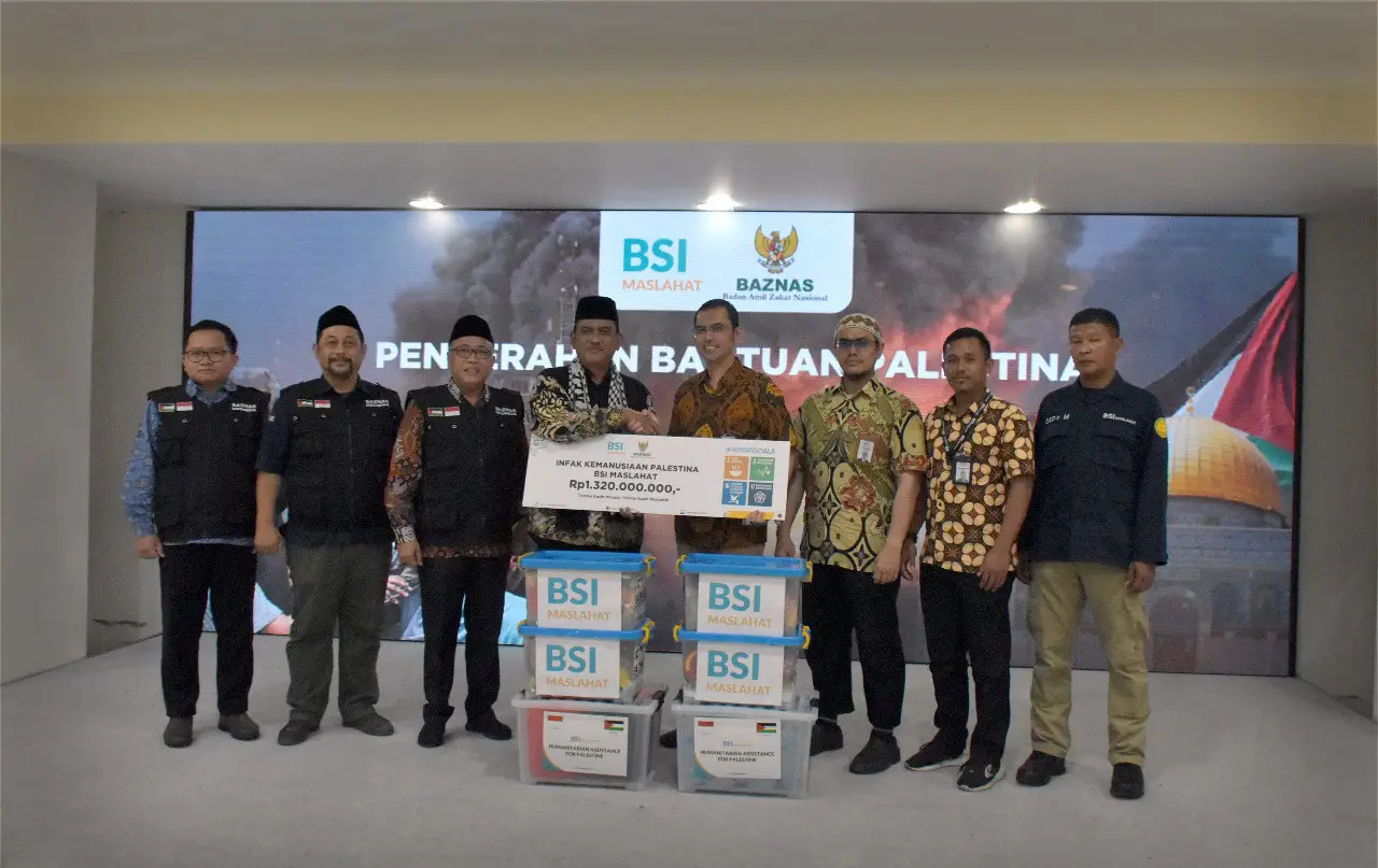 Penyaluran Bantuan Kemanusiaan...