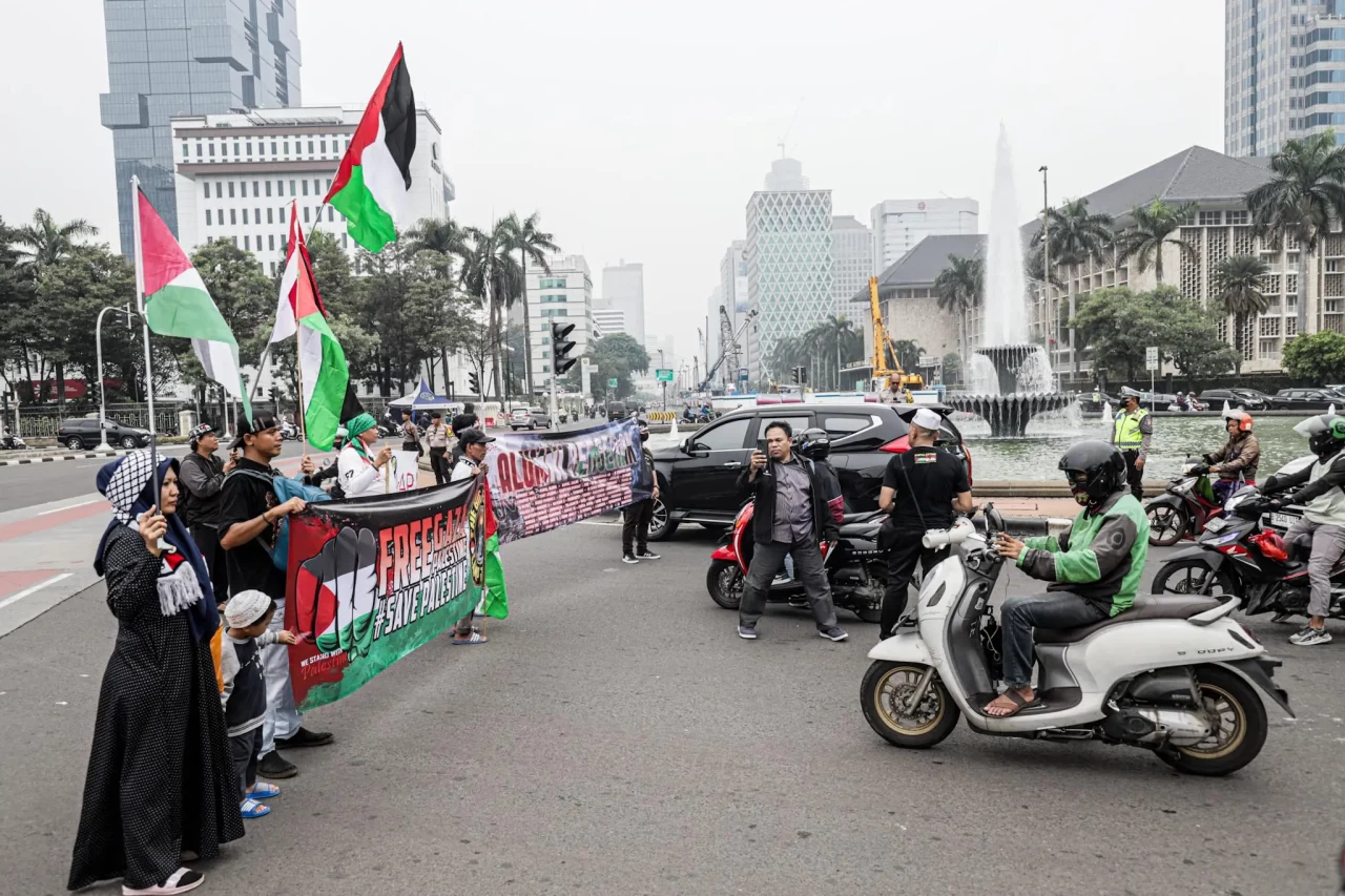 Aksi Damai Bela Palestina...