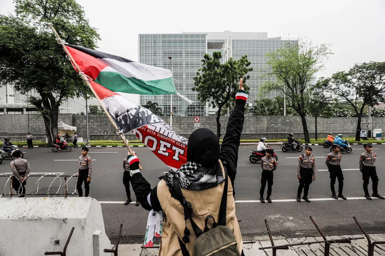 Aksi Damai Bela Palestina...
