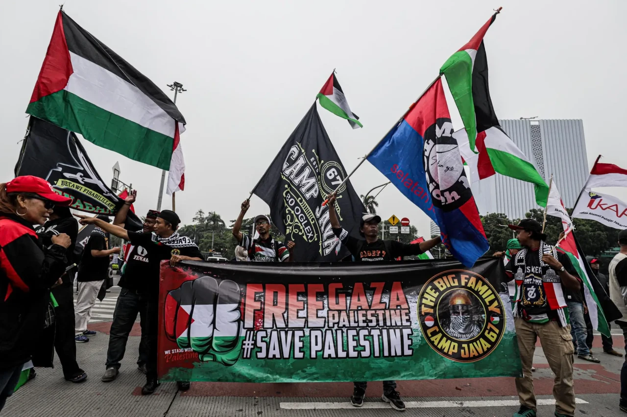 Aksi Damai Bela Palestina...