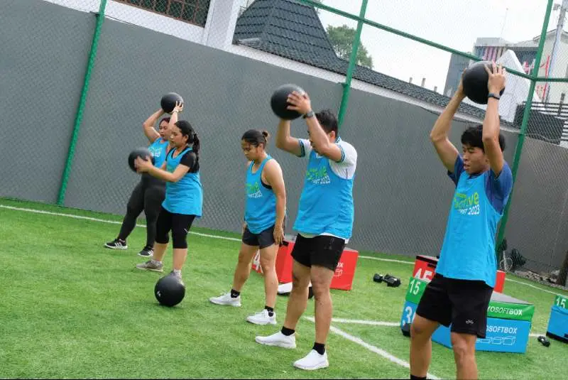Ajak Bergaya Hidup Sehat,...