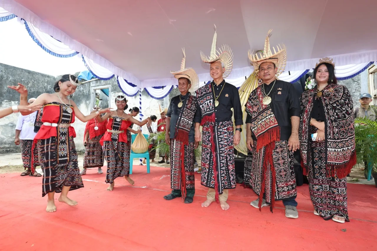 Disambut Hangat di Rote...