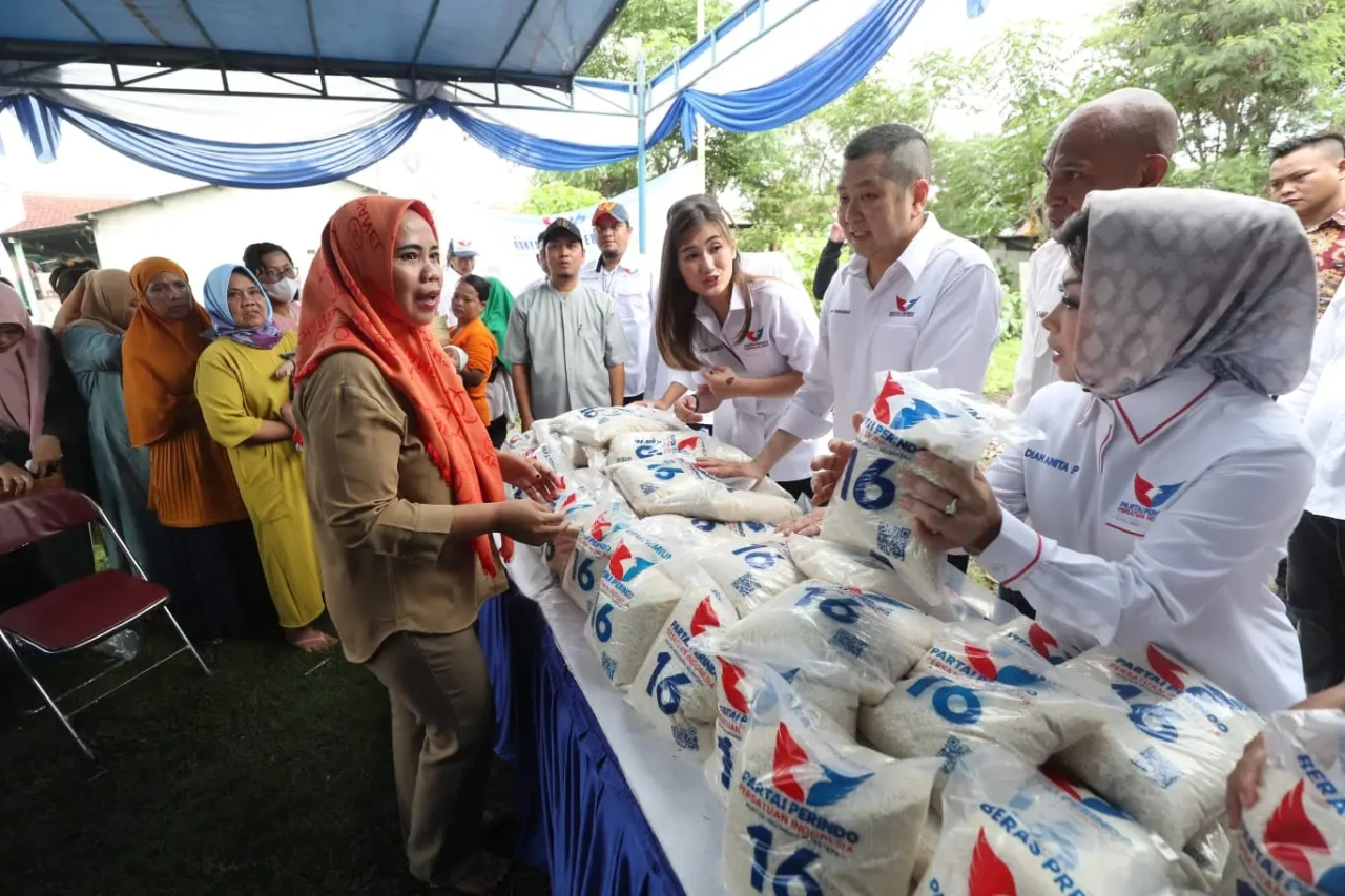 Partai Perindo Gelar...
