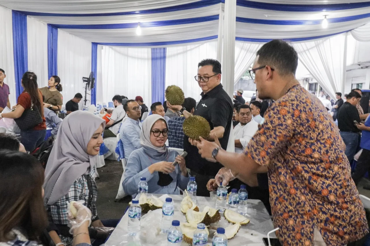 MNC Finance dan MNC...