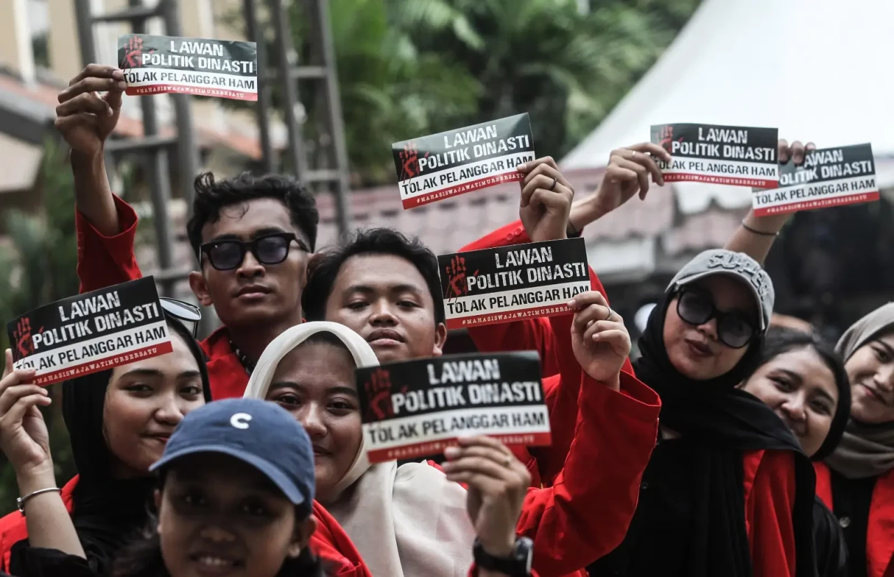 Ribuan Mahasiswa Hadiri...