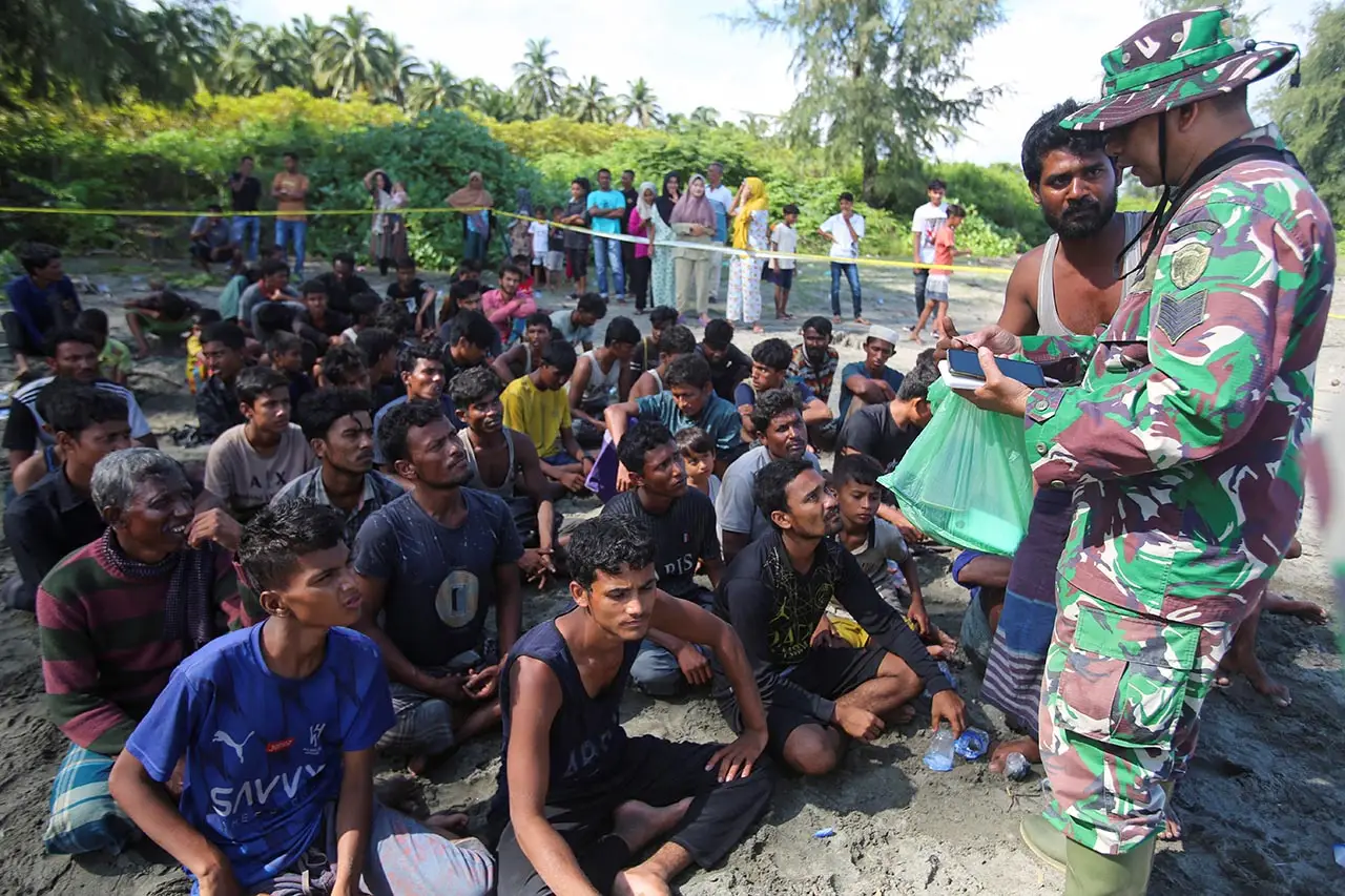 Rohingya Datang Lagi,...