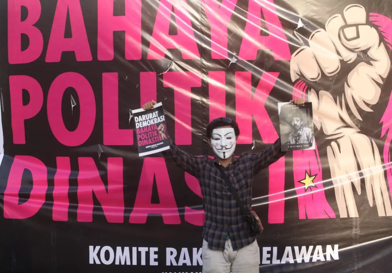 Ribuan Mahasiswa Gelar...