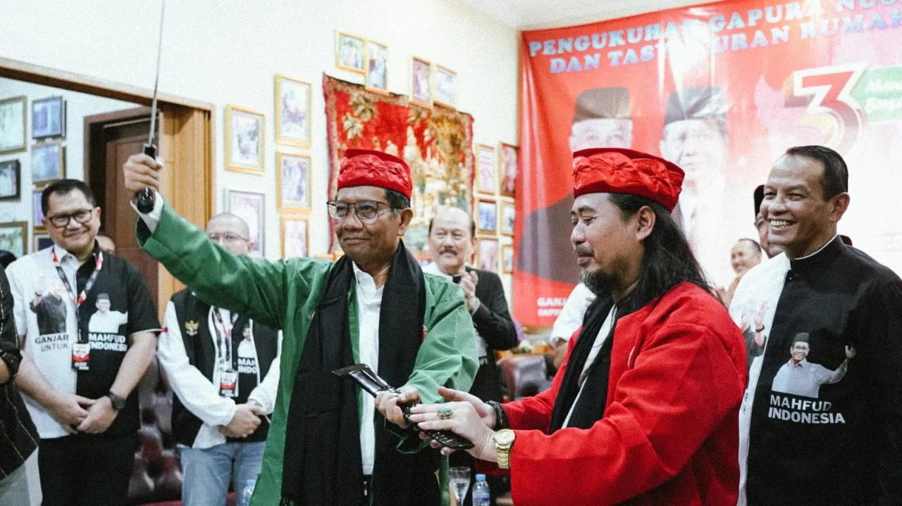 Mahfud MD Jadi Warga...