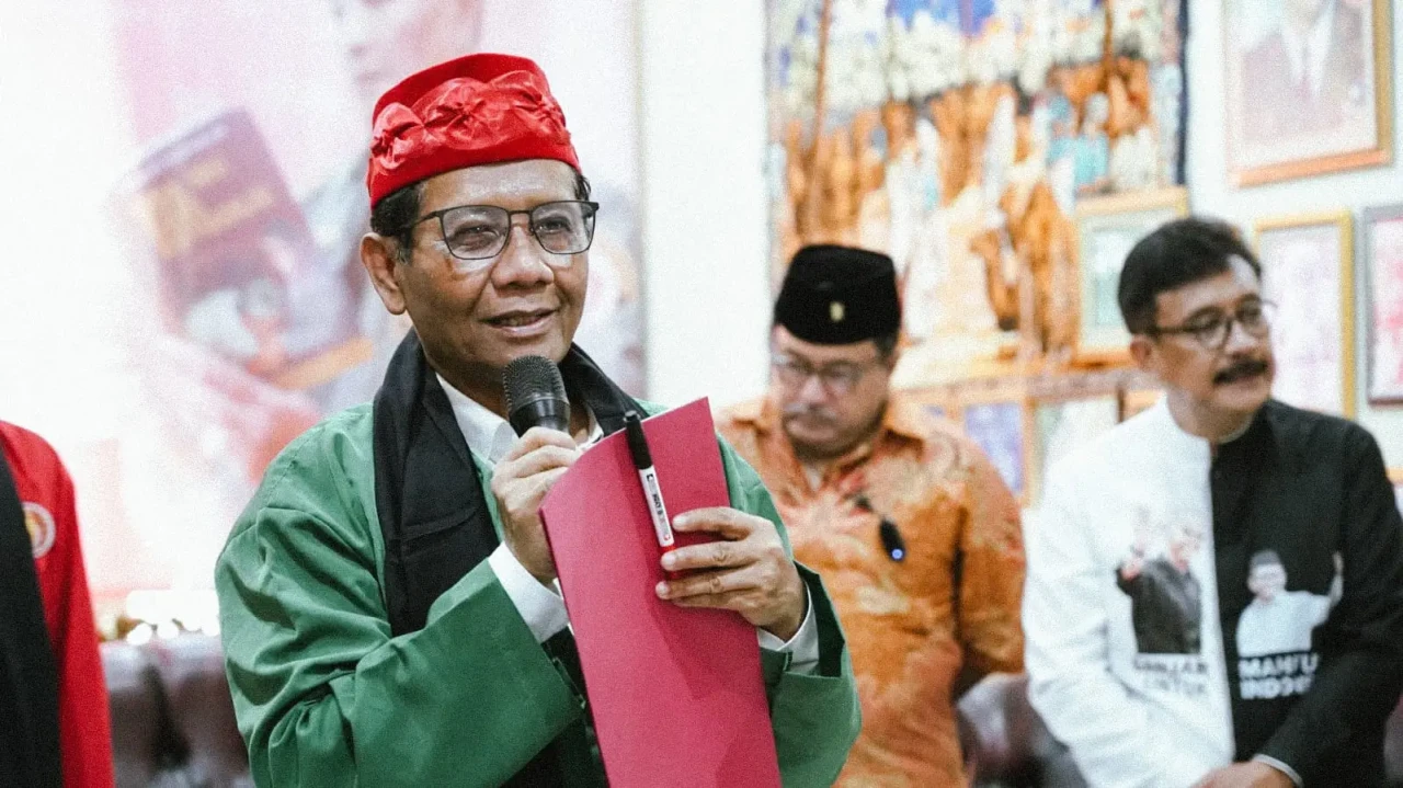 Mahfud MD Jadi Warga...