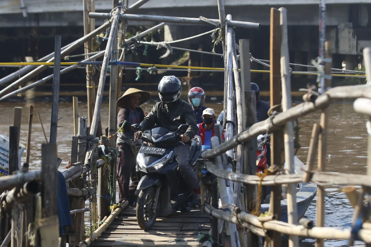 Jasa Perahu Eretan di...