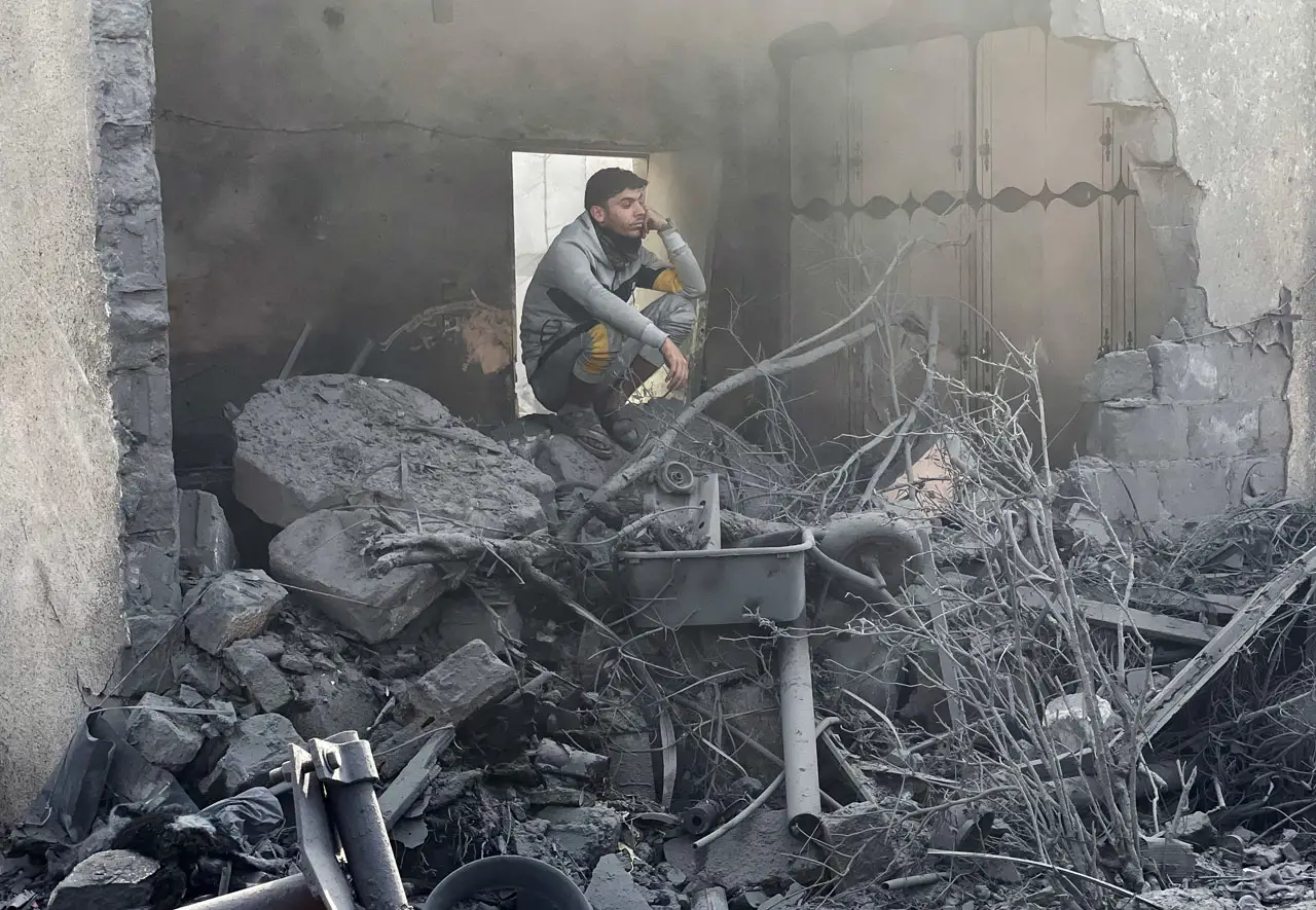 Kemenkes Gaza: 18.787...