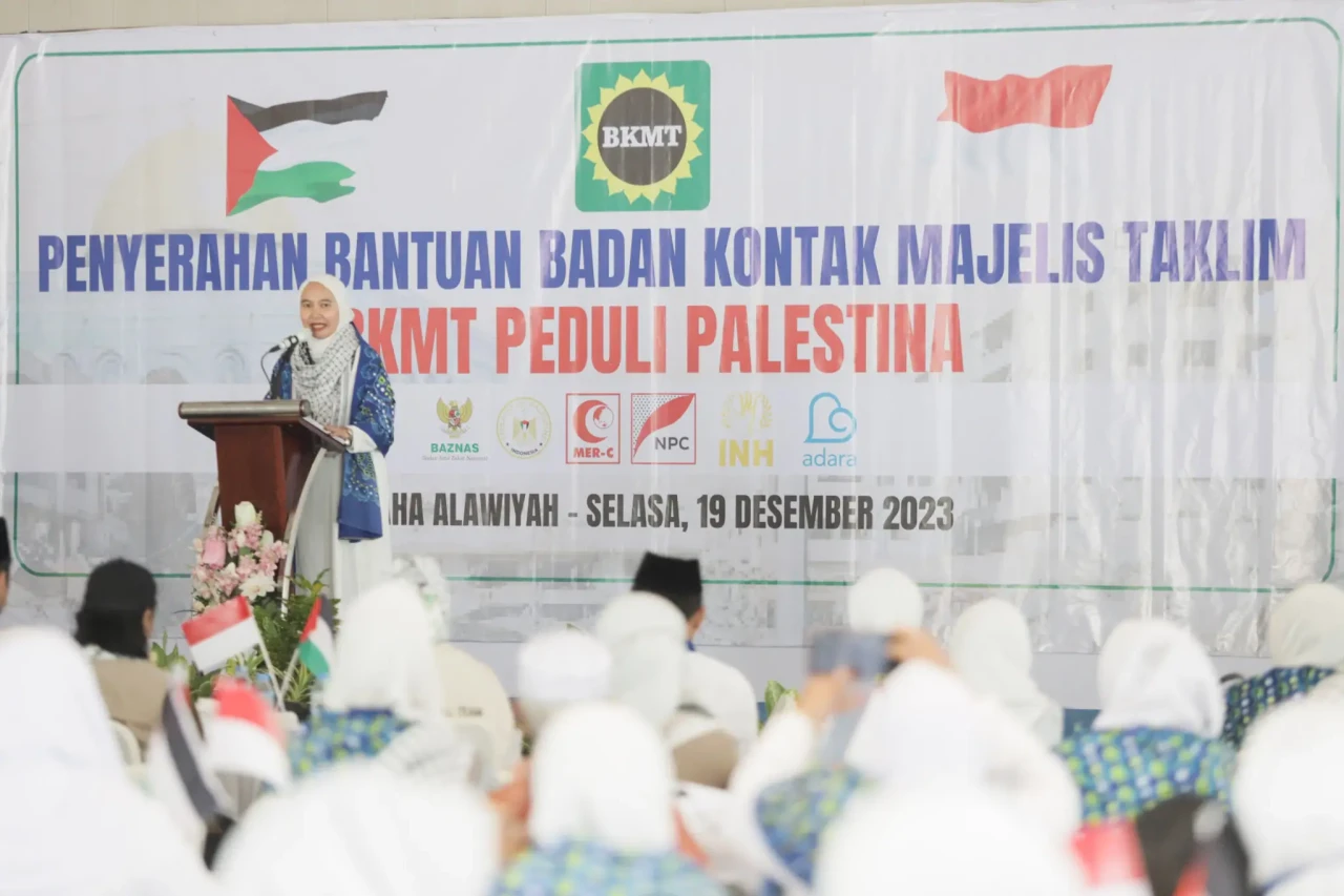 BKMT Berikan Donasi...
