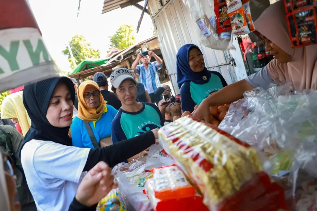 Siti Atikoh Senam Pagi...