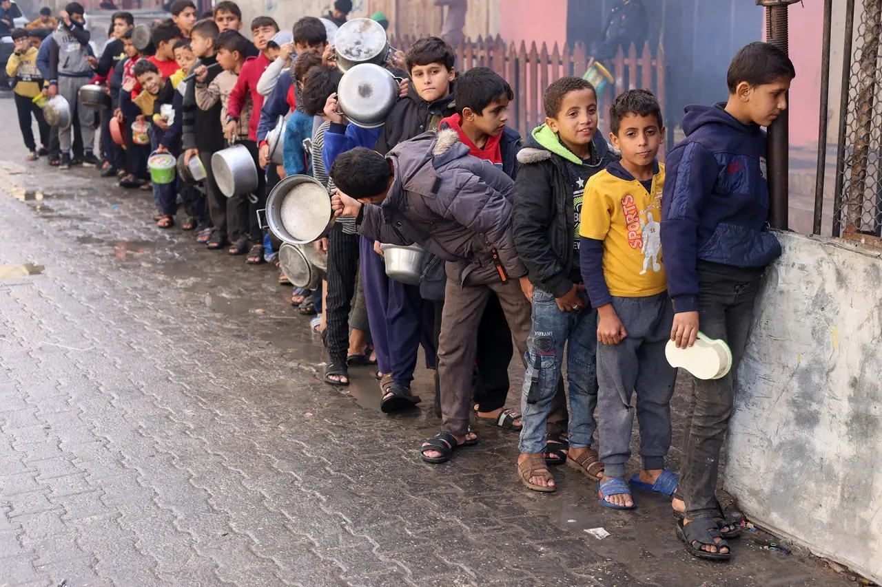 Derita Anak-Anak Gaza,...