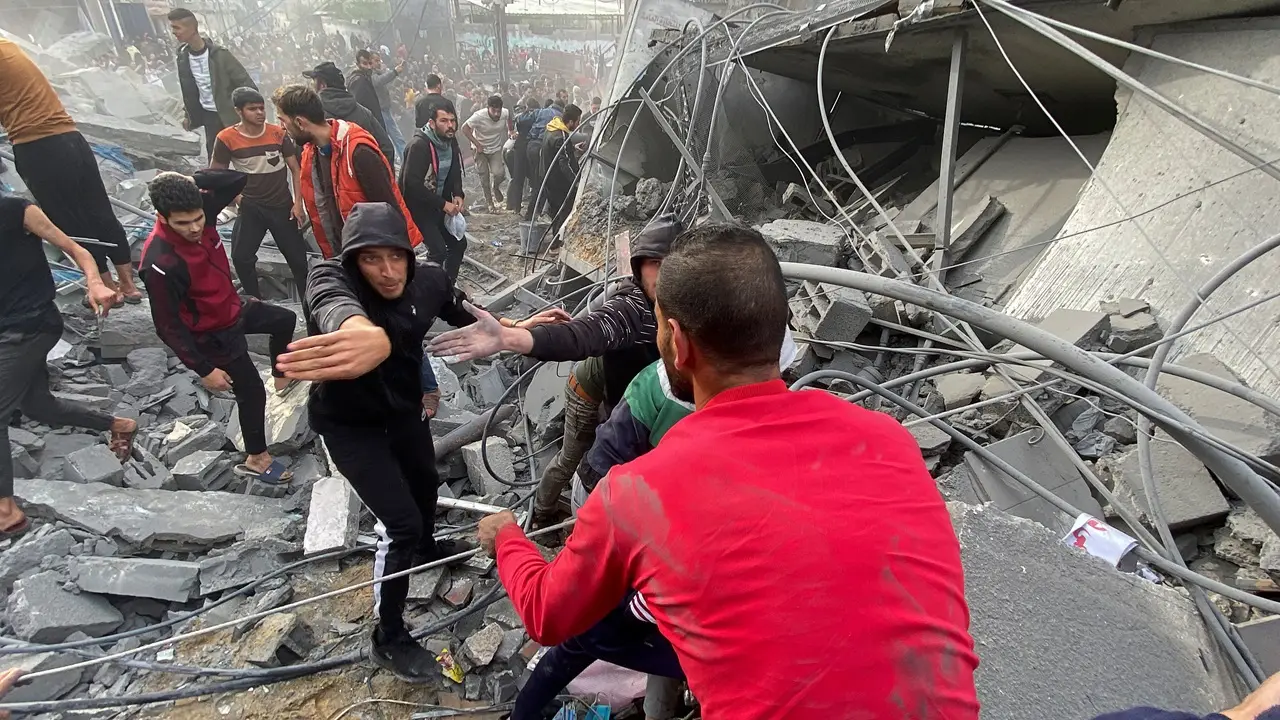 Serangan Udara Israel...