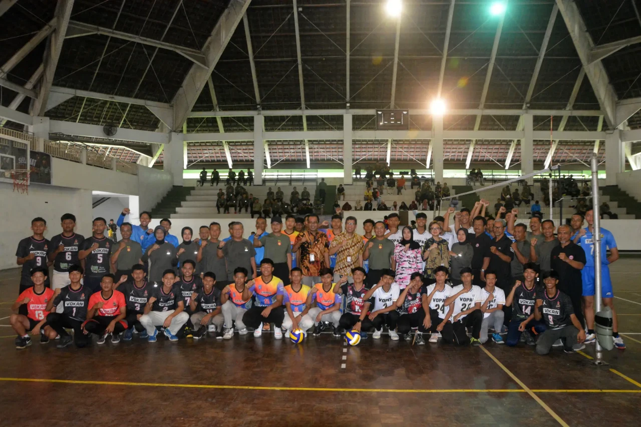 16 Tim Ramaikan Turnamen...