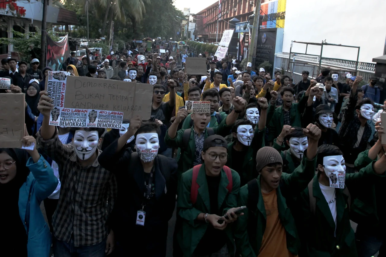 Mimbar Rakyat Selamatkan...