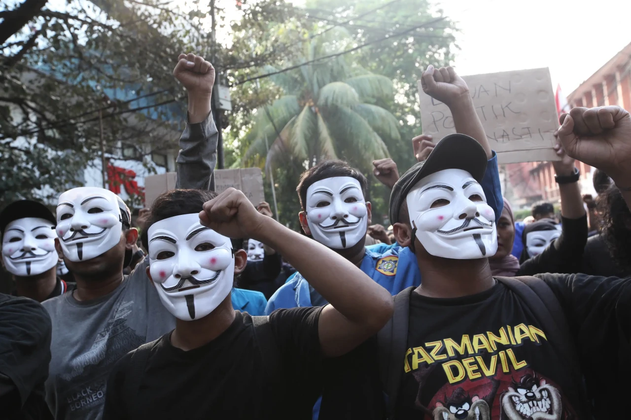 Mimbar Rakyat Selamatkan...