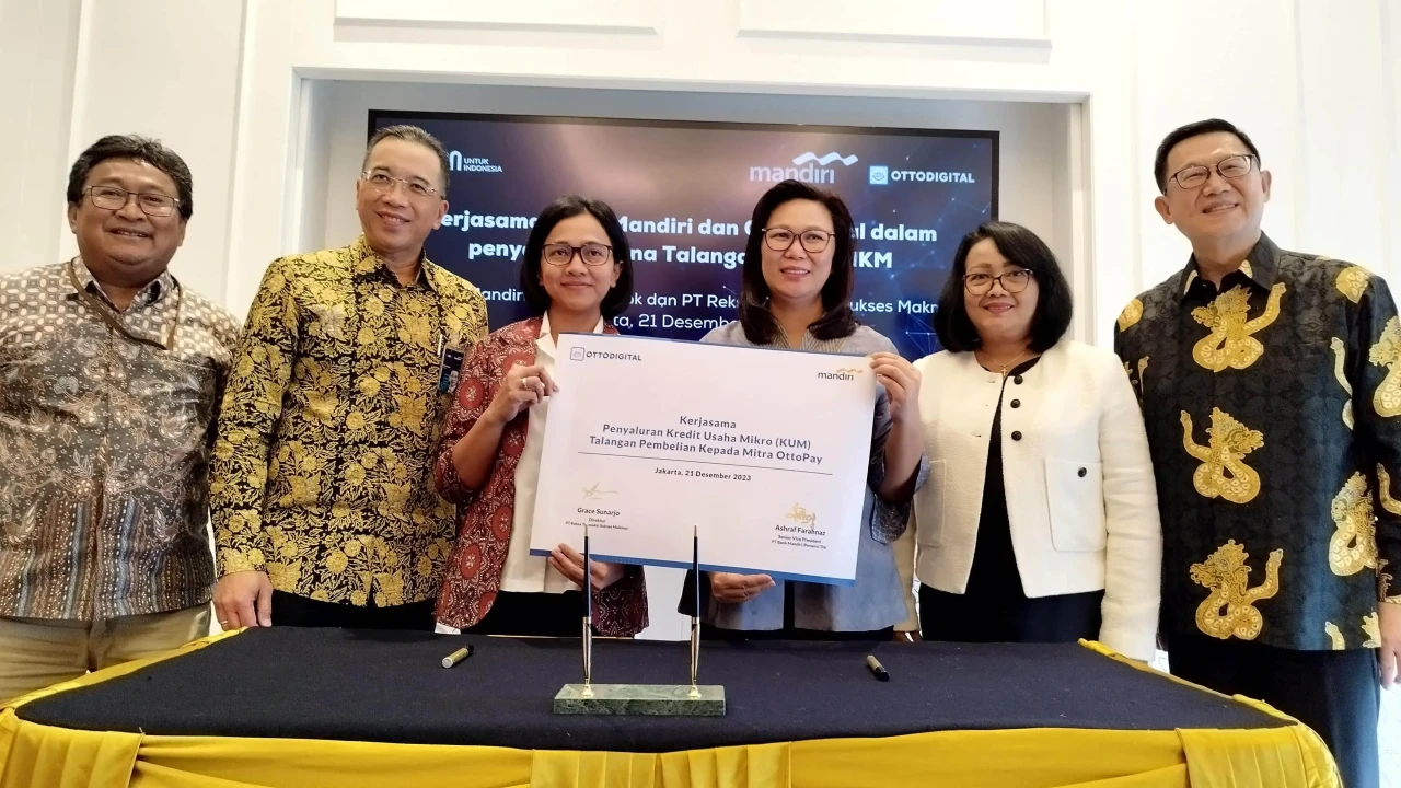 Bank Mandiri Gandeng...