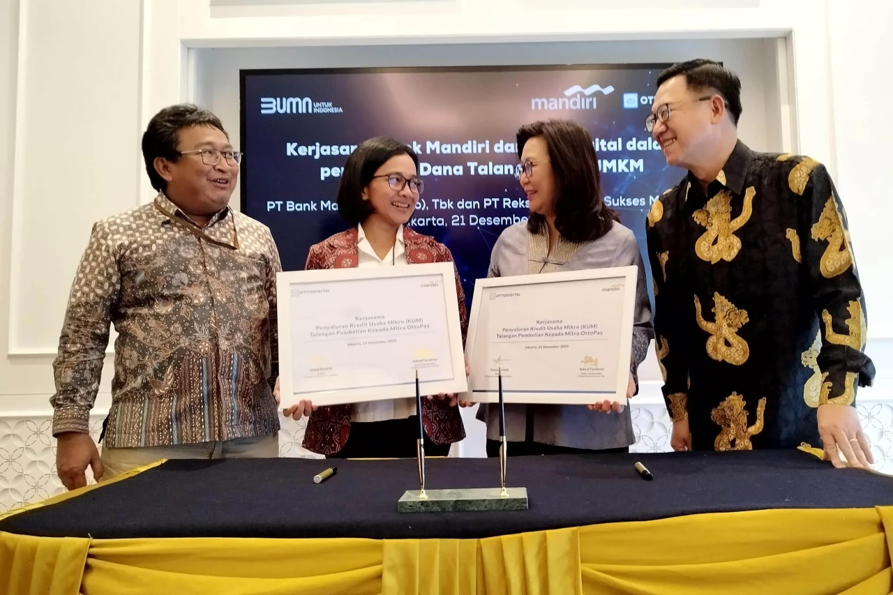 Bank Mandiri Gandeng...