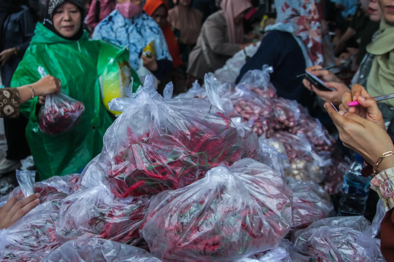 Potret Operasi Pasar...