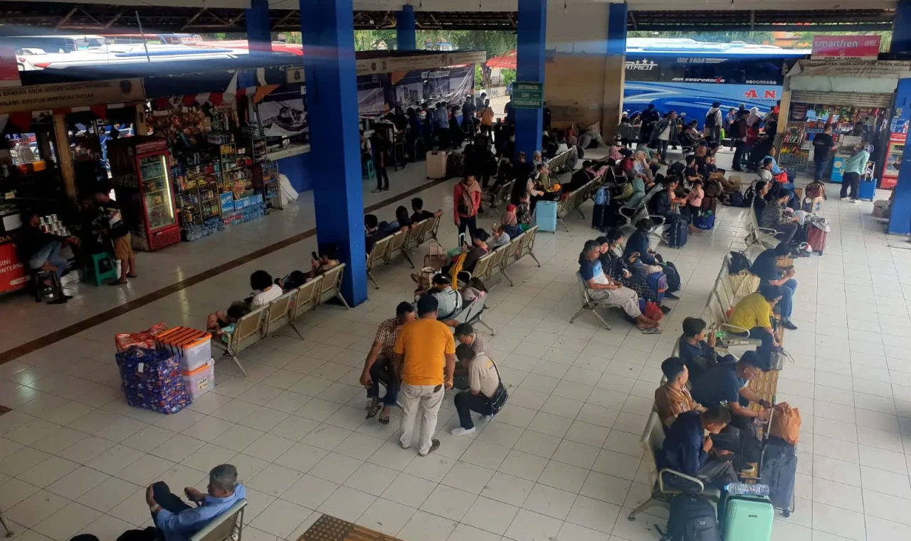 Libur Nataru, Penumpang...
