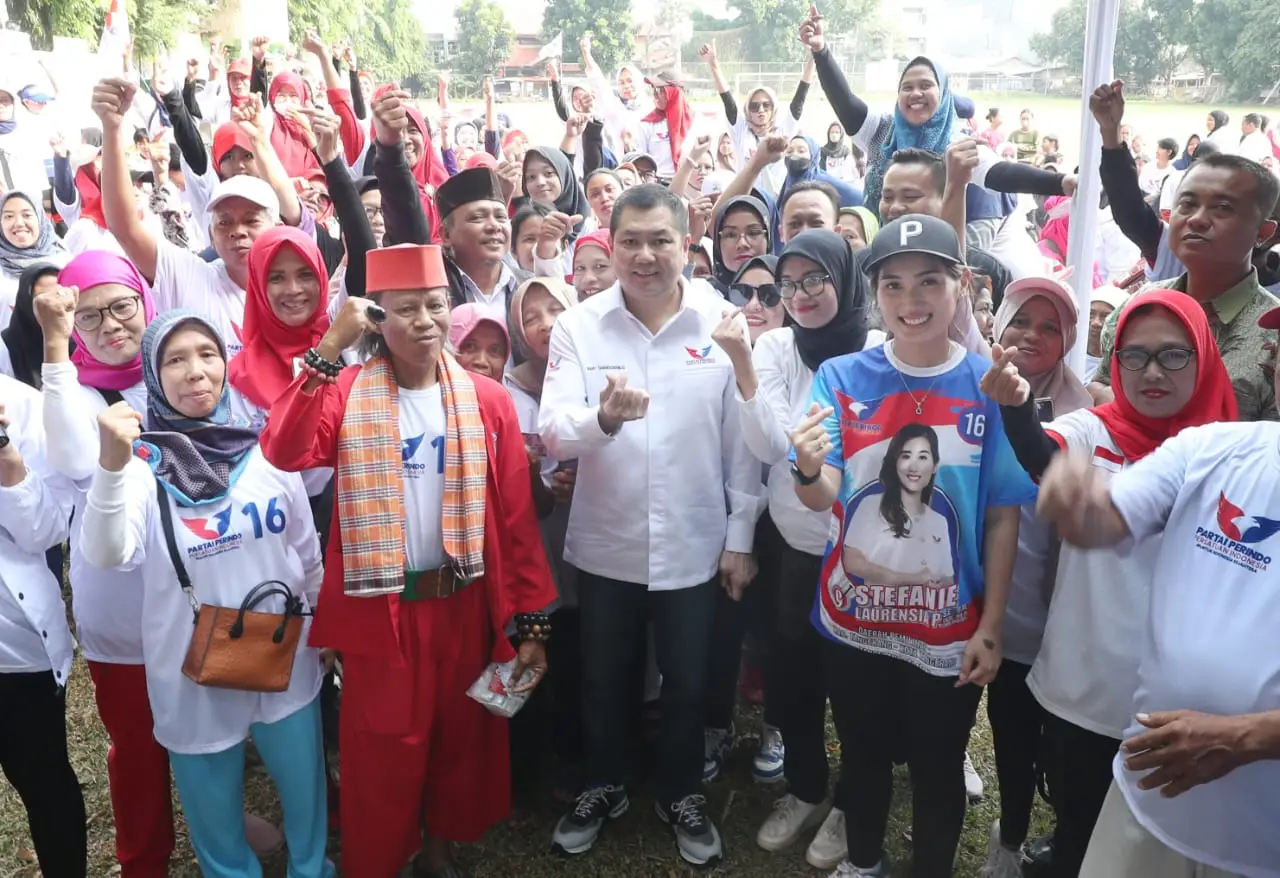 Partai Perindo Gelar...