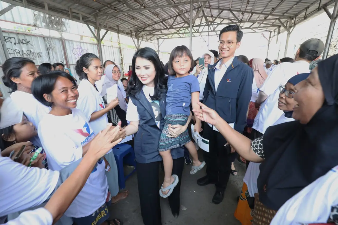 HT dan Liliana Kunjungi...