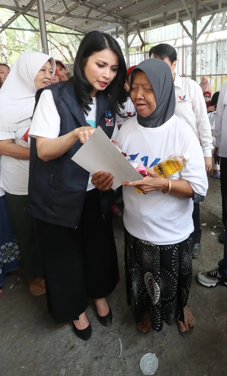 HT dan Liliana Kunjungi...