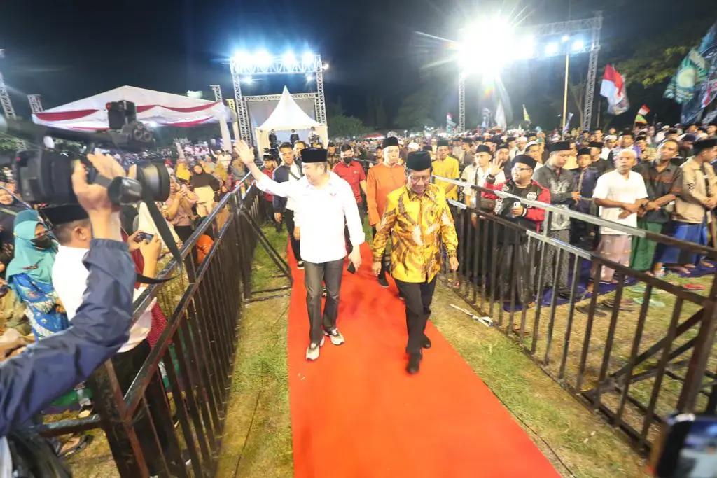 Hary Tanoesoedibjo dan...