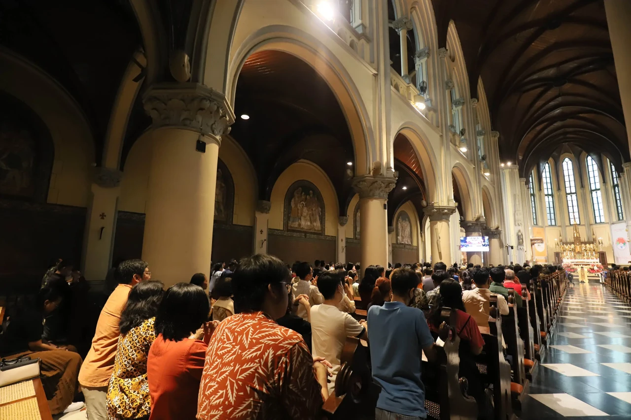 Misa Malam Natal di...