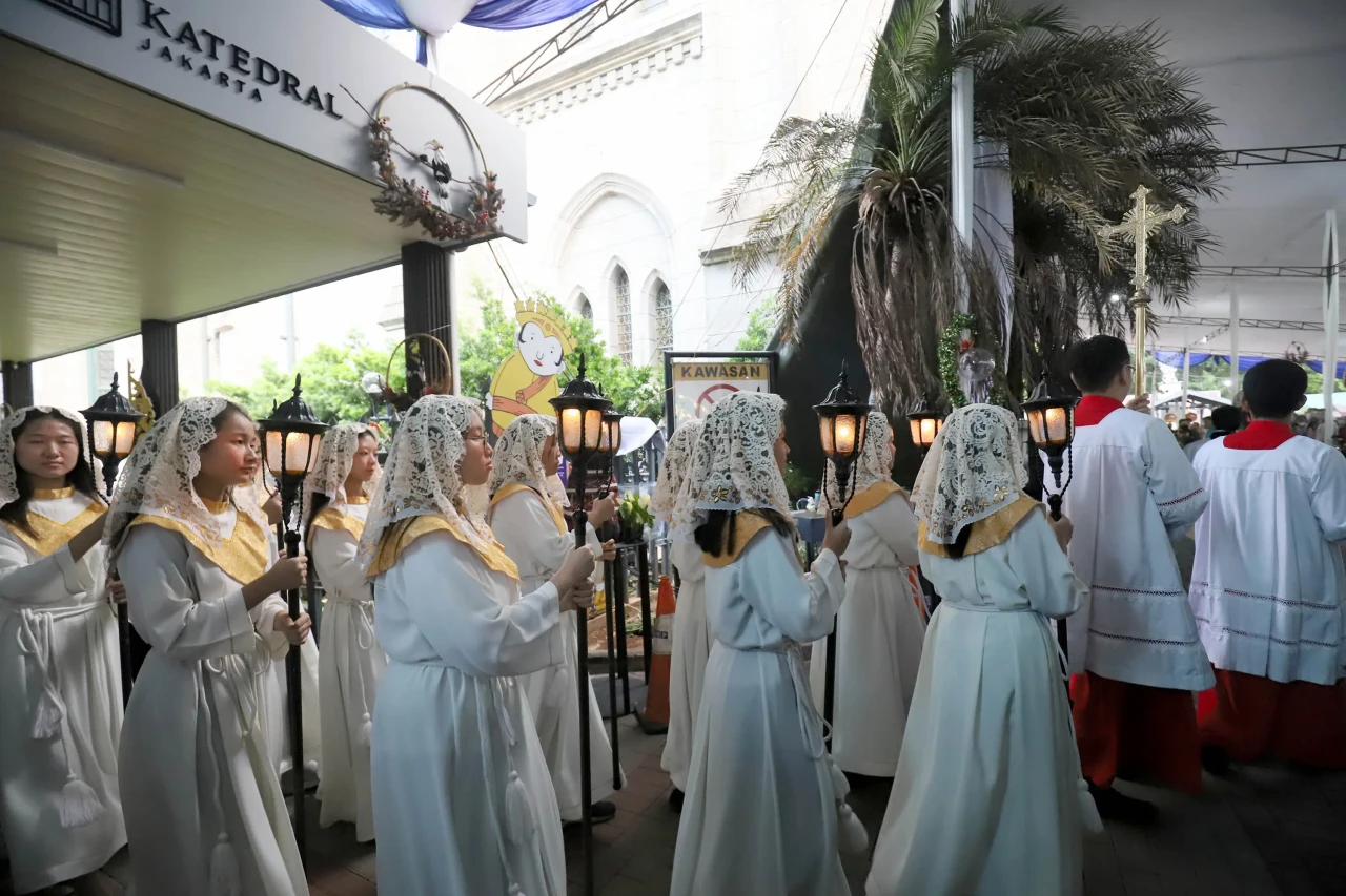 Misa Malam Natal di...
