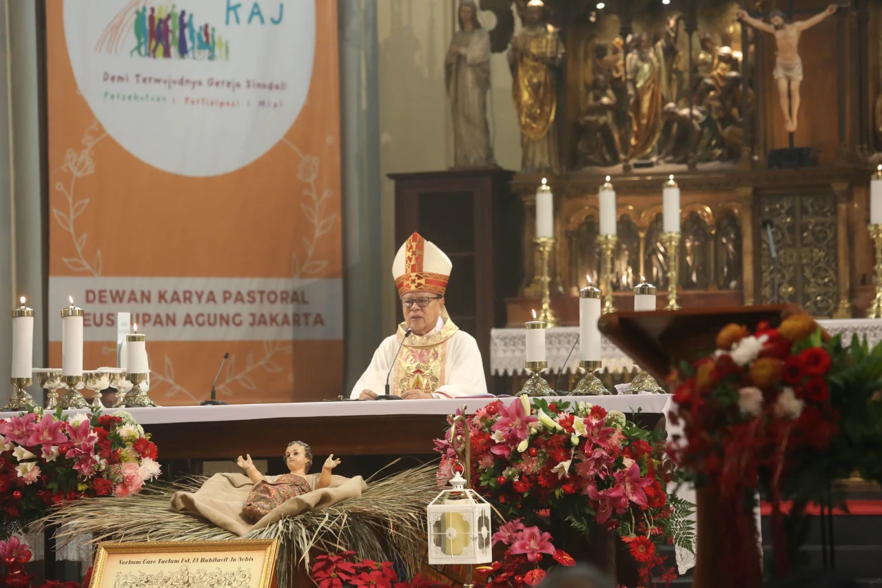 Misa Natal di Gereja...